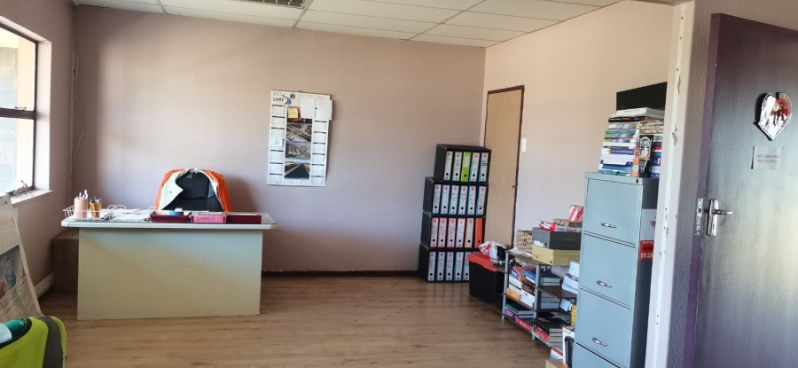 To Let commercial Property for Rent in Voorspoed Free State